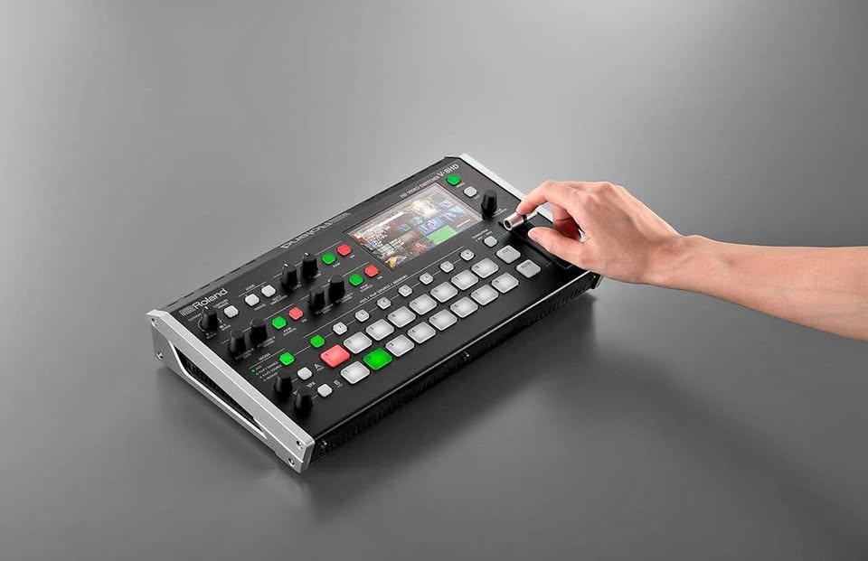 Roland V-8HD | HD Video Switcher for Live Events